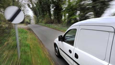 UK Government plans to cut 60mph national speed limit to 50mph in 2010