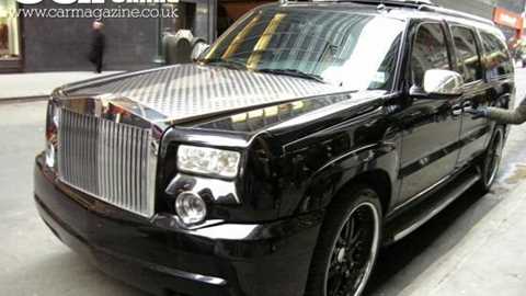 Rolls Royce Phantom SUV spied by a reader