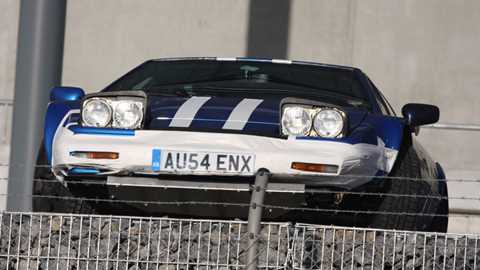 Lotus Esprit mule front