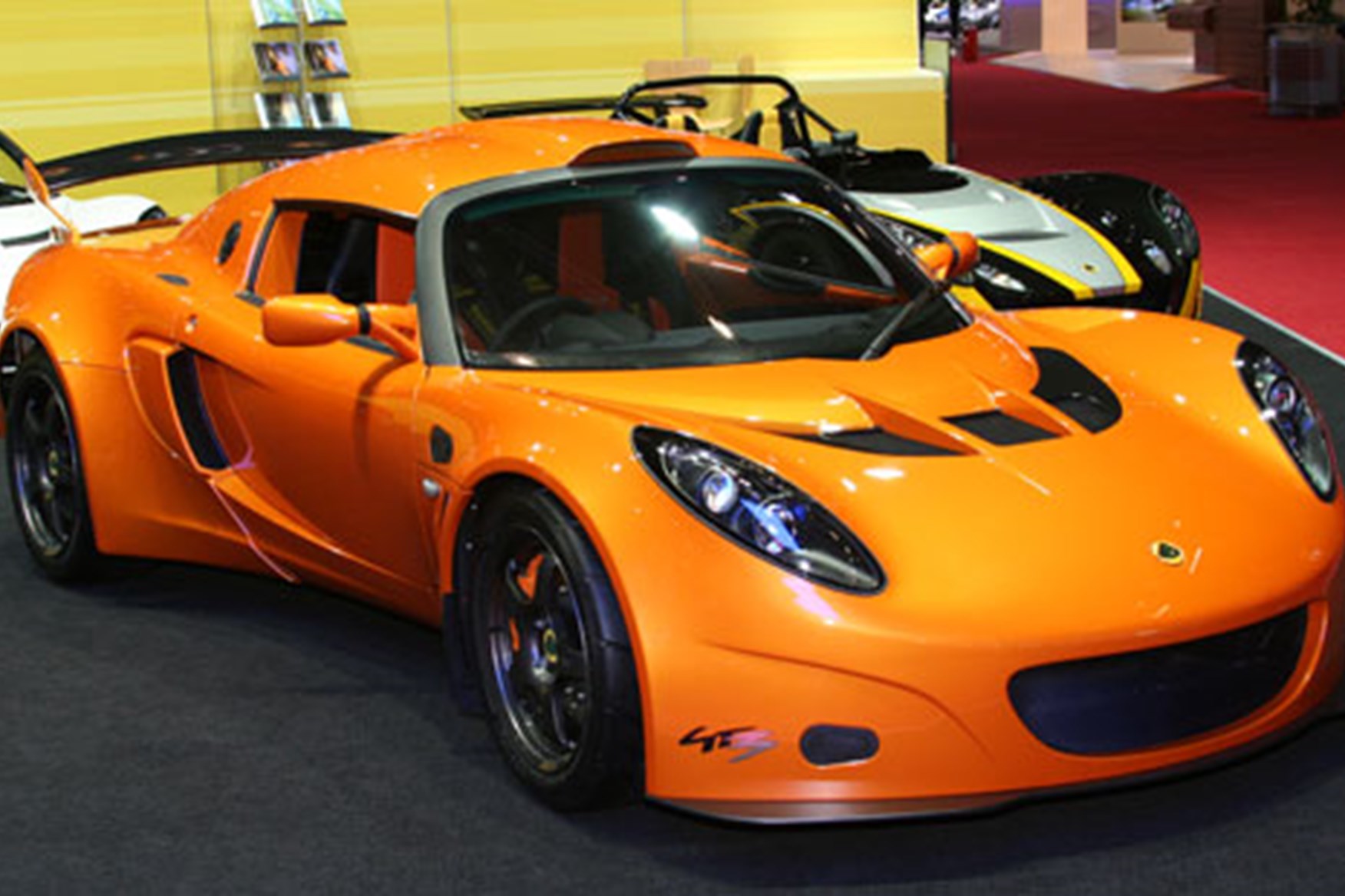 Lotus Exige GT3 and 2-Eleven