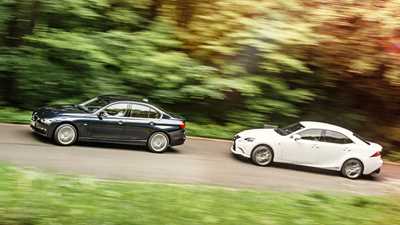 Lexus IS300h vs BMW 320d (2013) CAR feature review