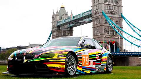 Jeff Koons Art Car at Tower Bridge