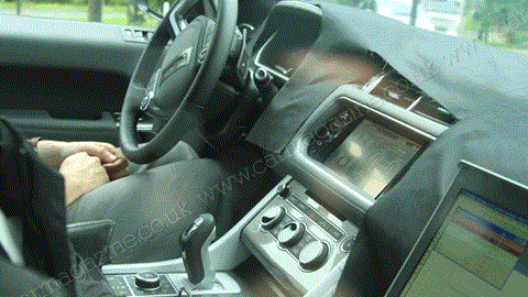 Scooped - the new Range Rover Sport's interior
