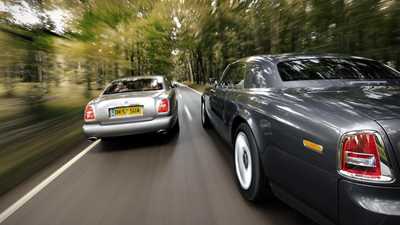 Rolls Phantom Coupe vs Bentley Brooklands