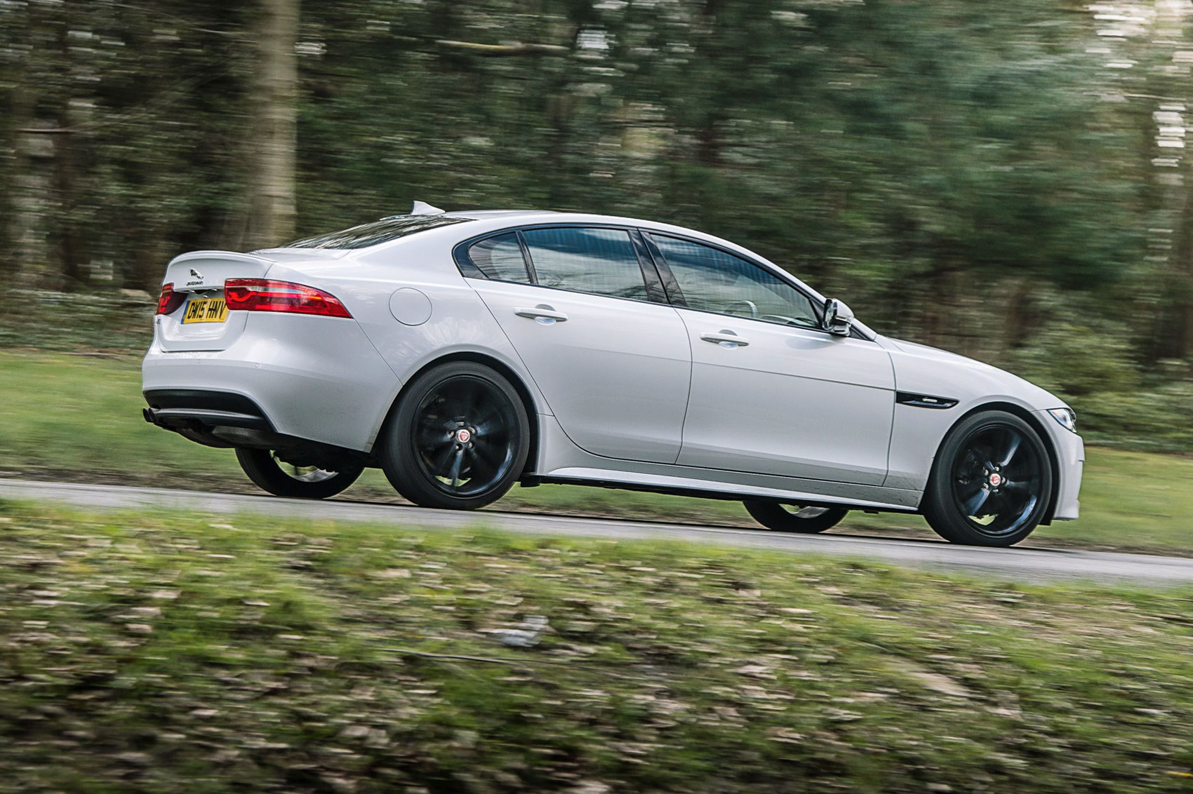 Jaguar XE R-Sport 2.0 (2017) long-term test review