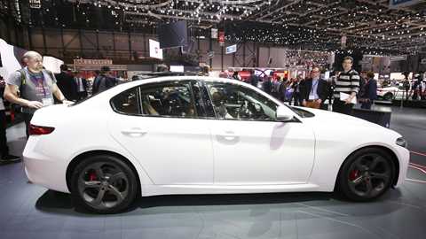 The new Alfa Romeo Giulia: the cooking models