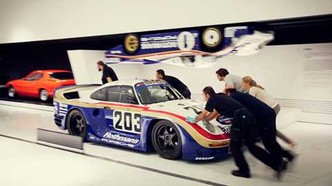 Moving cars at the Porsche Museum