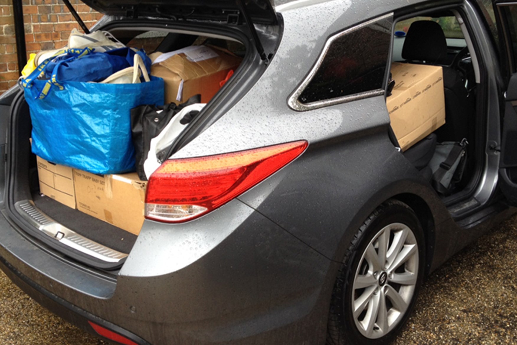 Hyundai i40 tourer online roof bars